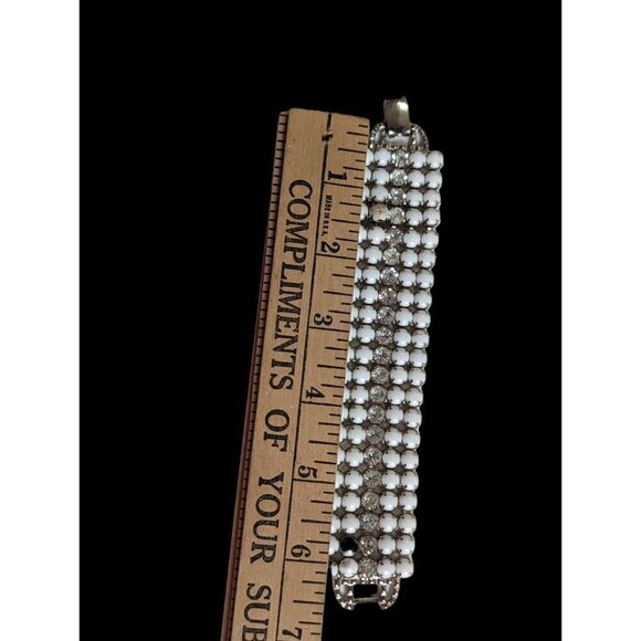 Vintage bracelet rhinestone and white beads statement Estate 7 inch - Picture 9 of 11